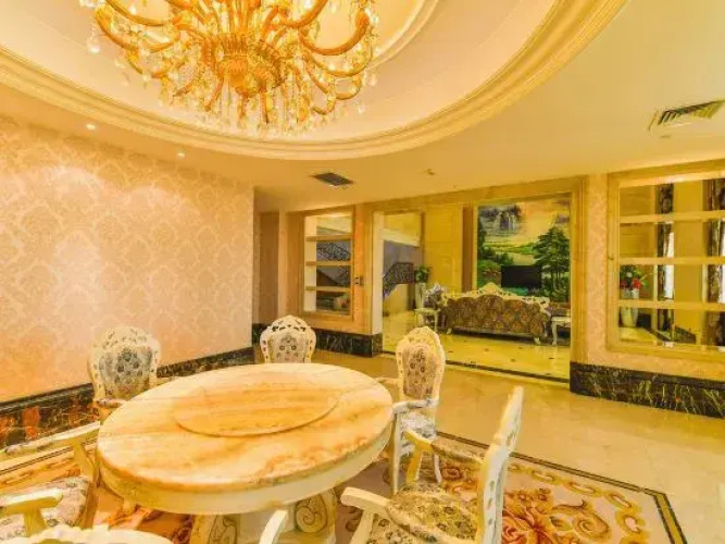 Qingfeng International Hotel