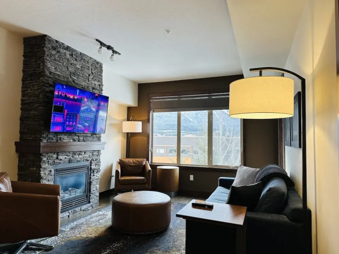 Mountain Retreat - Heated Pool & Hot-tub