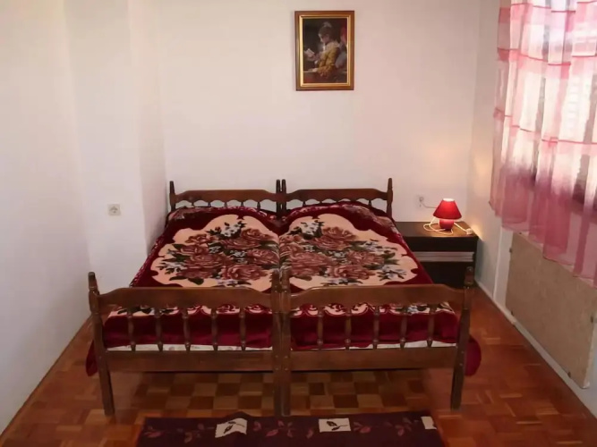 Apartment on the Second Floor