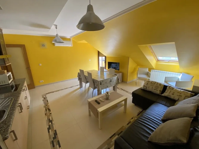 Deluxe Apartment with balcony