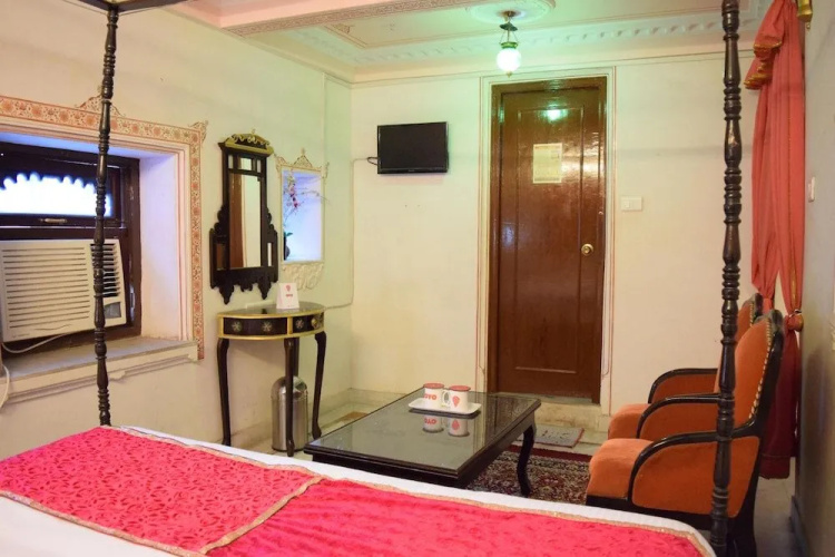 Shree Jagdish Mahal Heritage Hotel