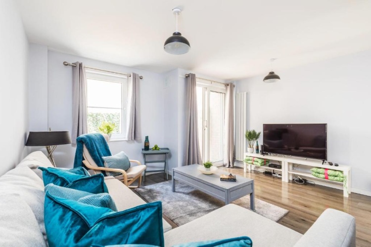 3 Bedrooms Cottage