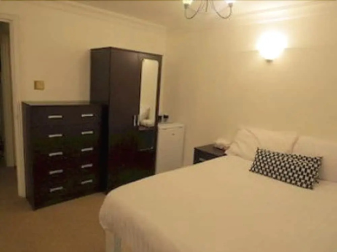 Wellington Road Apartments