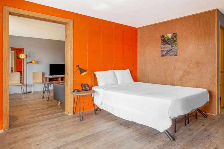 1 Bedroom Double Suite