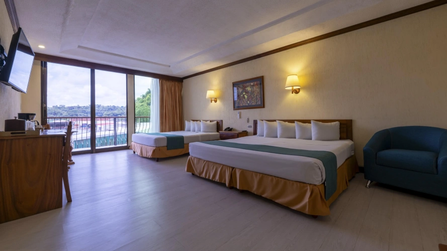 Deluxe Quadruple room