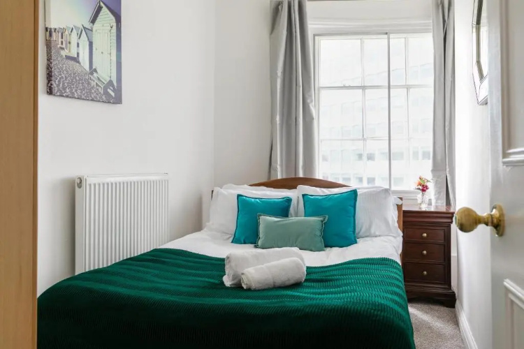 PickThePlace Lancaster gate