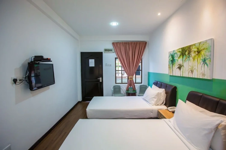 Twin Chalet