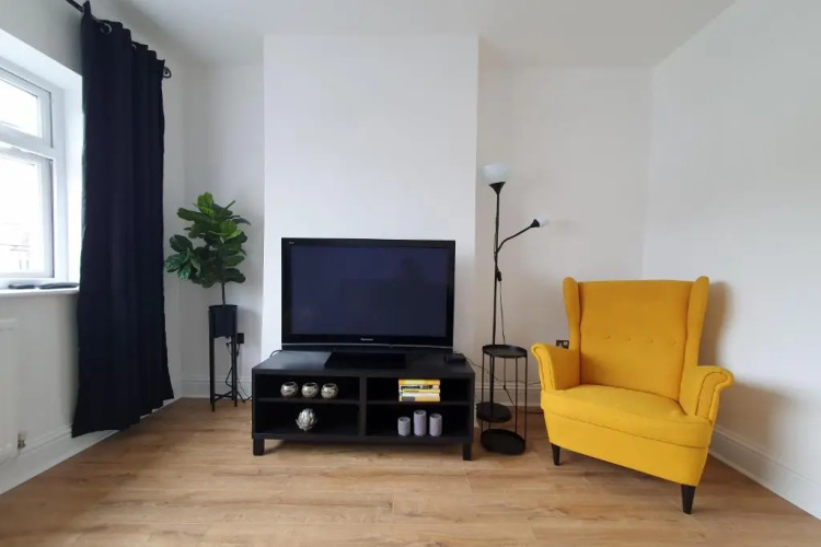 1 Bed Apartment With Sofa Bed
