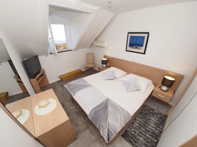 1 Bedroom Apartment with sea view