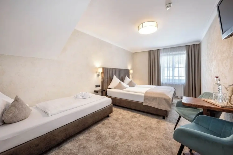 Classic Triple room
