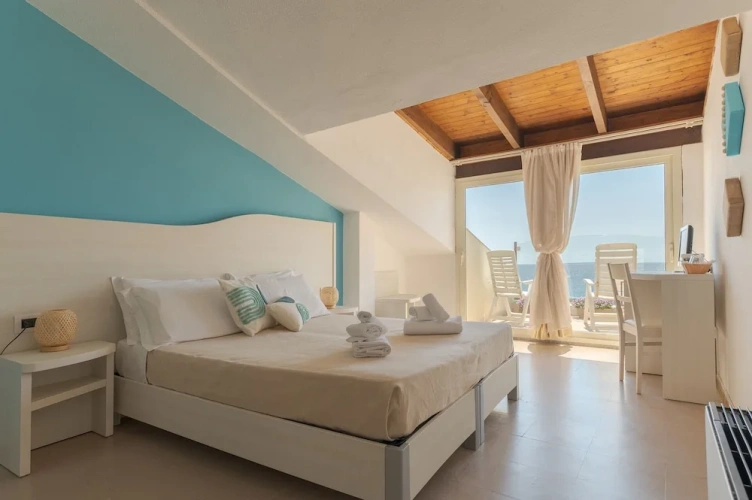 Standard Double room with sea view