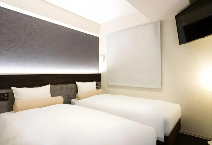 Dotombori Crystal Hotel 3