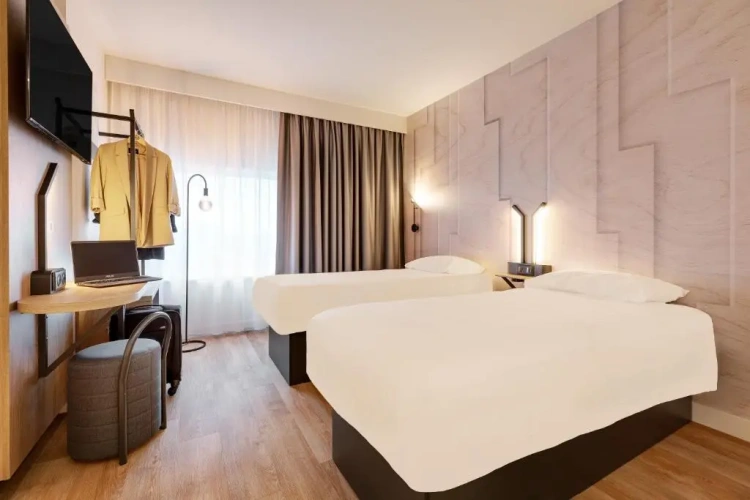 Twin room