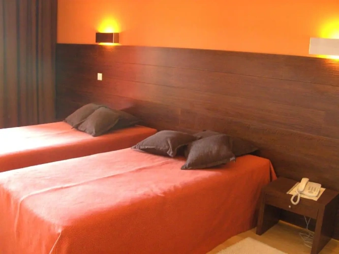 Standard Twin room with balcony