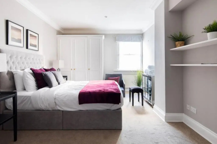Large and Luxurious 2B 2B flat nr Paddington
