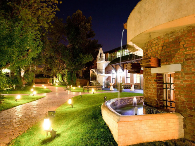 Caro Horoscop Hotel