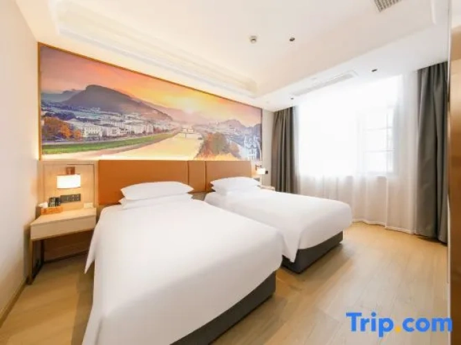 Quadruple Suite