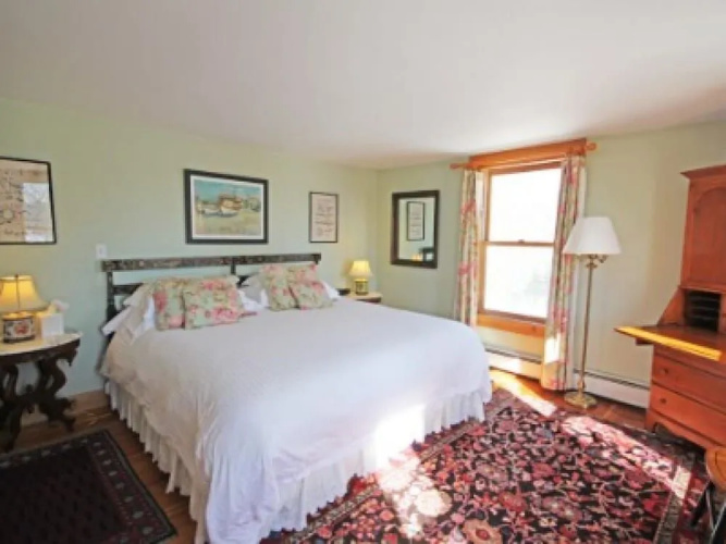 Highland Lake Inn