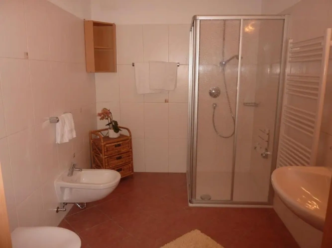 1 Bedroom Apartment with mountain view