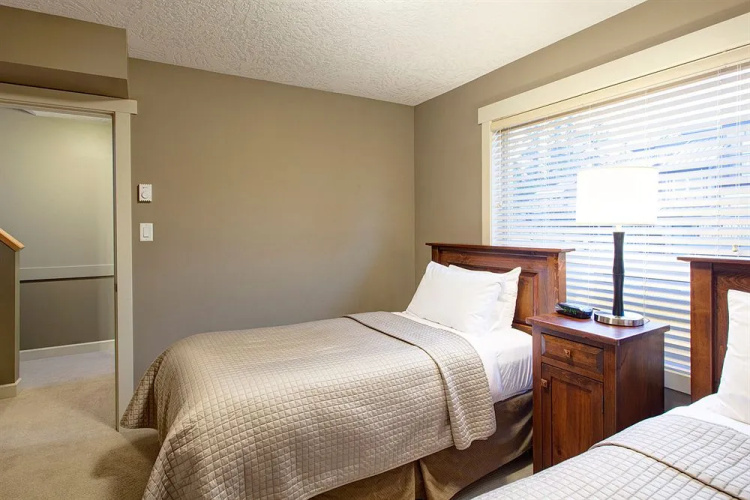 Sooke Harbour Resort & Marina