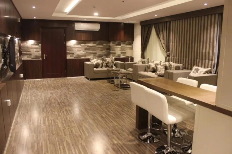 Deluxe Suite