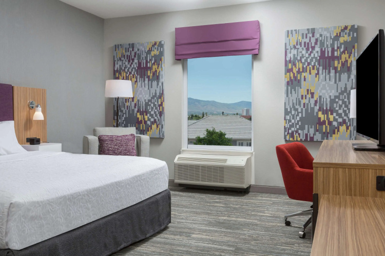 Hampton Inn & Suites Reno/Sparks