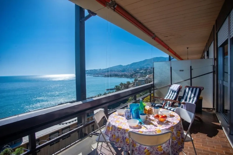 Family Apartment with balcony