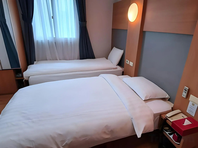 Appletree Hotel