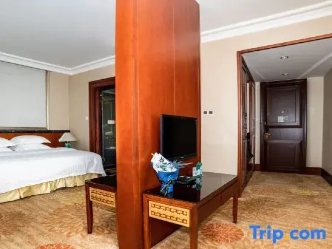 Suite with view