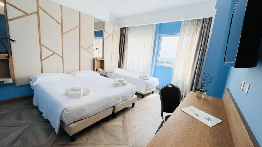 Superior Triple room