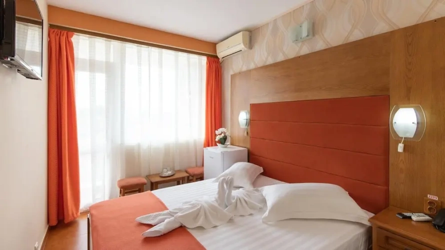 Standard Double room with courtyard view