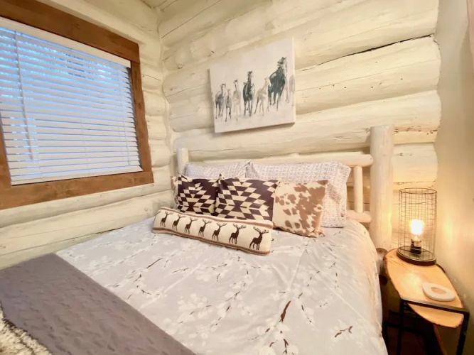 Black Bear S #4 2 Bedroom Cabin