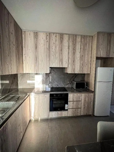 200M From Beach 2 Bedroom