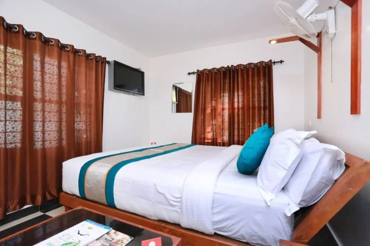 Hotel River Moon by OYO Rooms