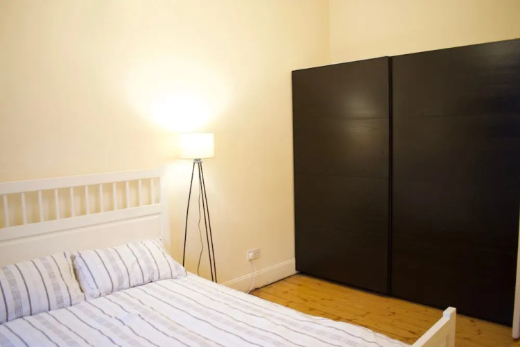 1 Bedroom Property in Leith