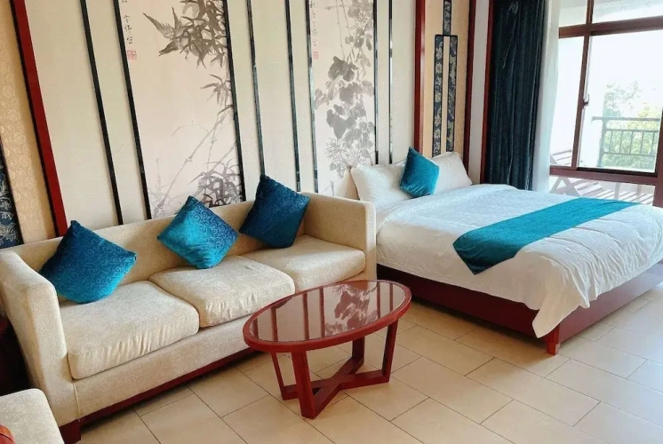 Family Suite with balcony and with mountain view