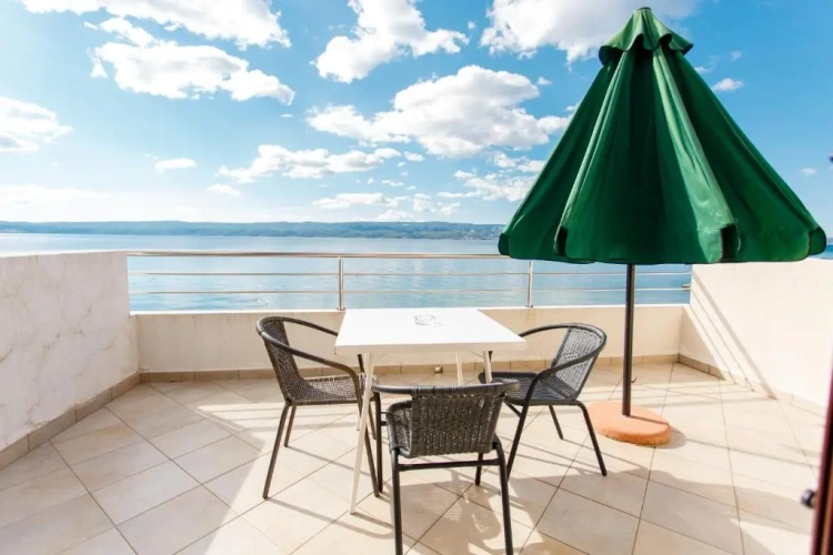 Standard Double room with balcony and with sea view