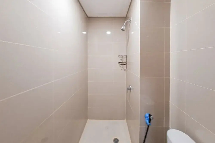 Bright Studio Room Apartment At B Residence