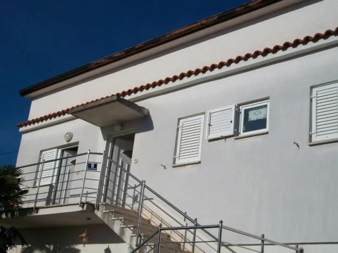 2 Bedrooms Apartment with balcony and with sea view