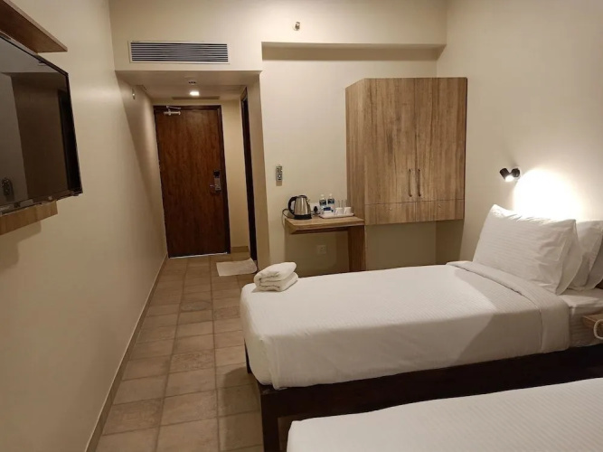 Hotel Sharayu One