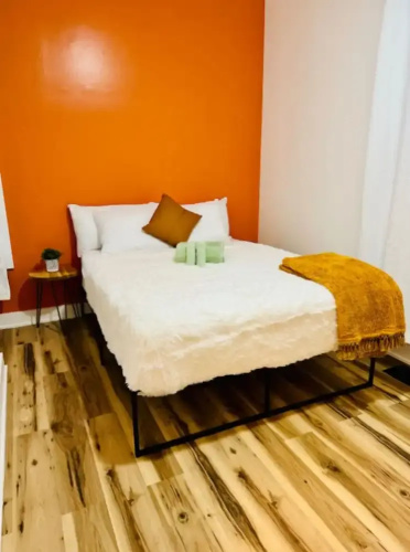 Jungle House Downtown Columbus – Modern Boutique Suites - Ohio
