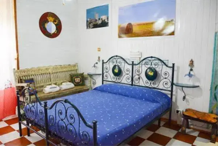 B&b Ladybird