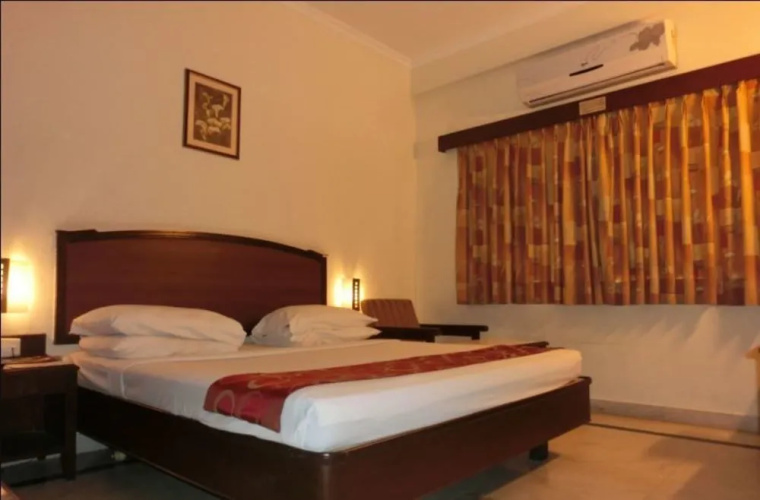Hotel Thulashi Park
