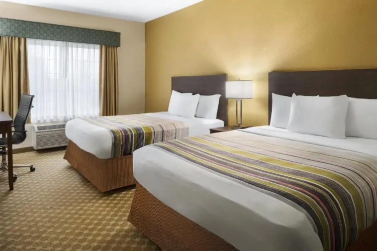 Standard Quadruple room