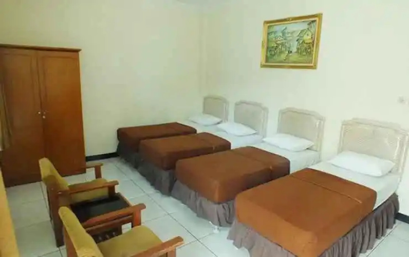 展玉德格拉比卢会议型酒店(Cianjur Delaga Biru Convention Hotel)
