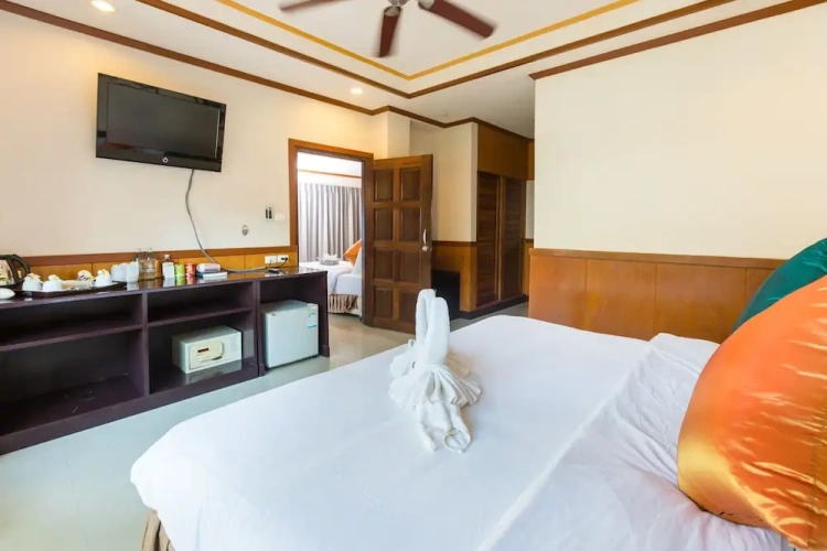 2 Bedrooms Deluxe Family room with balcony