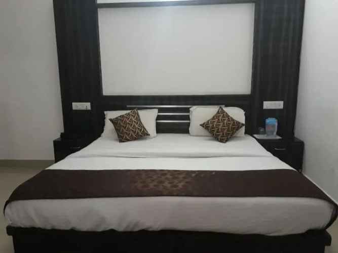 Hotel Vivek Inn by Mtmc Rooms