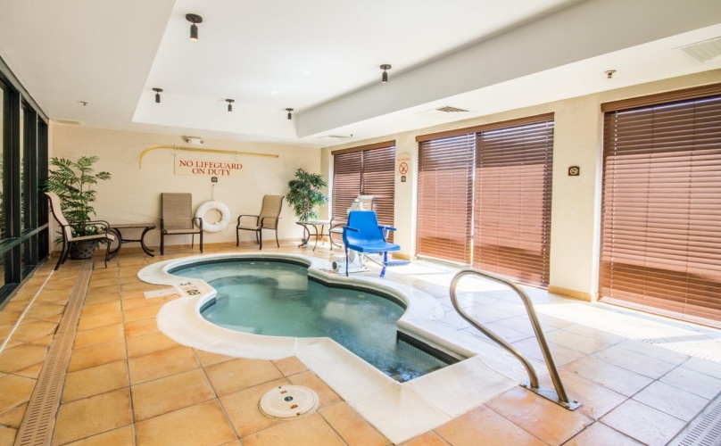 Holiday Inn Express & Suites Auburn photo 17
