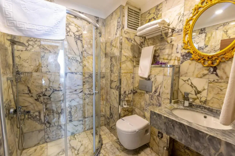 Avrasya - on 3 ApartHotel
