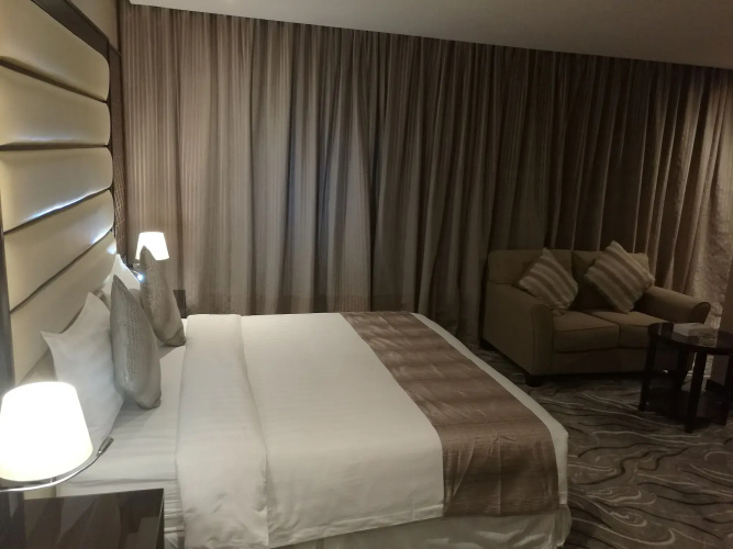 Naviti Warwick Al Khobar